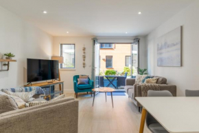 1 Putsborough - Luxury Apartment at Byron Woolacombe, only 4 minute walk to Woolacombe Beach!